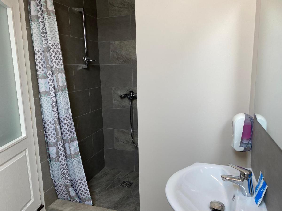 Boutique Rooms With Parking Oradea Zewnętrze zdjęcie